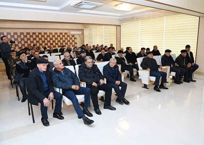 “Azərişiq” ASC Lənkəranda sahibkarlarla görüş keçirib — FOTOLAR