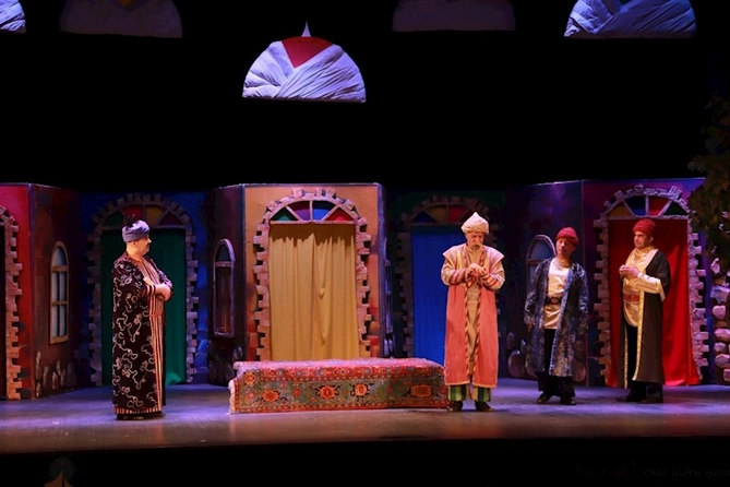 IV Şəki Beynəlxalq Teatr Festivalı davam edir — FOTOLAR
