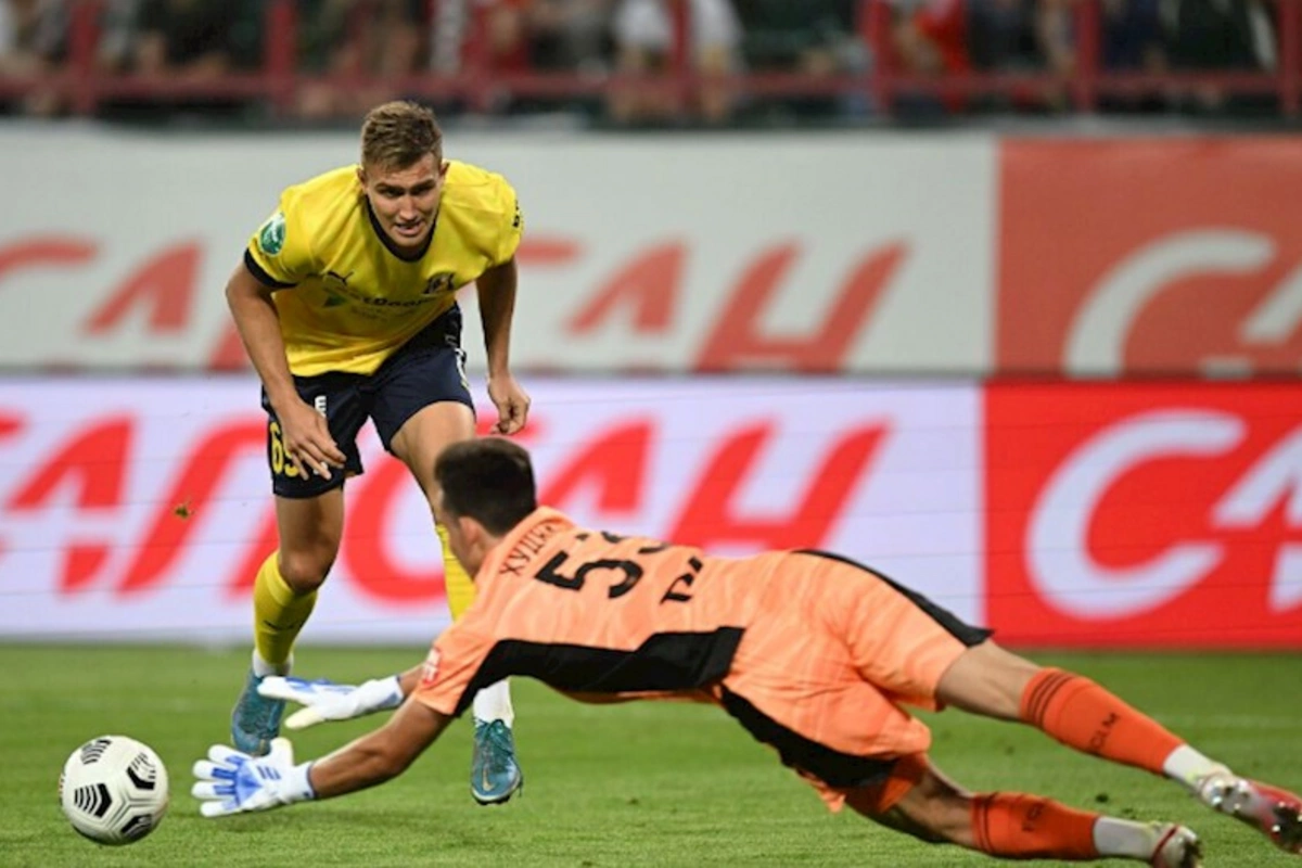 Rusiyalı futbolçu Avropada rusofobiya ilə qarşılaşıb
