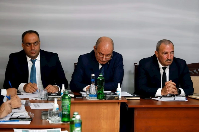 Zaur Mikayılov Cəlilabadda vətəndaşlarla görüşüb — FOTOLAR Zaur Mikayılov Cəlilabadda vətəndaşlarla görüşüb — FOTOLAR