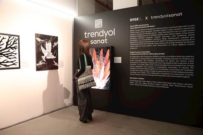 “Trendyol”un dəstəyi ilə Azərbaycan rəssamlarının əsərləri Türkiyədə sərgiləndi — FOTOLAR “Trendyol”un dəstəyi ilə Azərbaycan rəssamlarının əsərləri Türkiyədə sərgiləndi — FOTOLAR