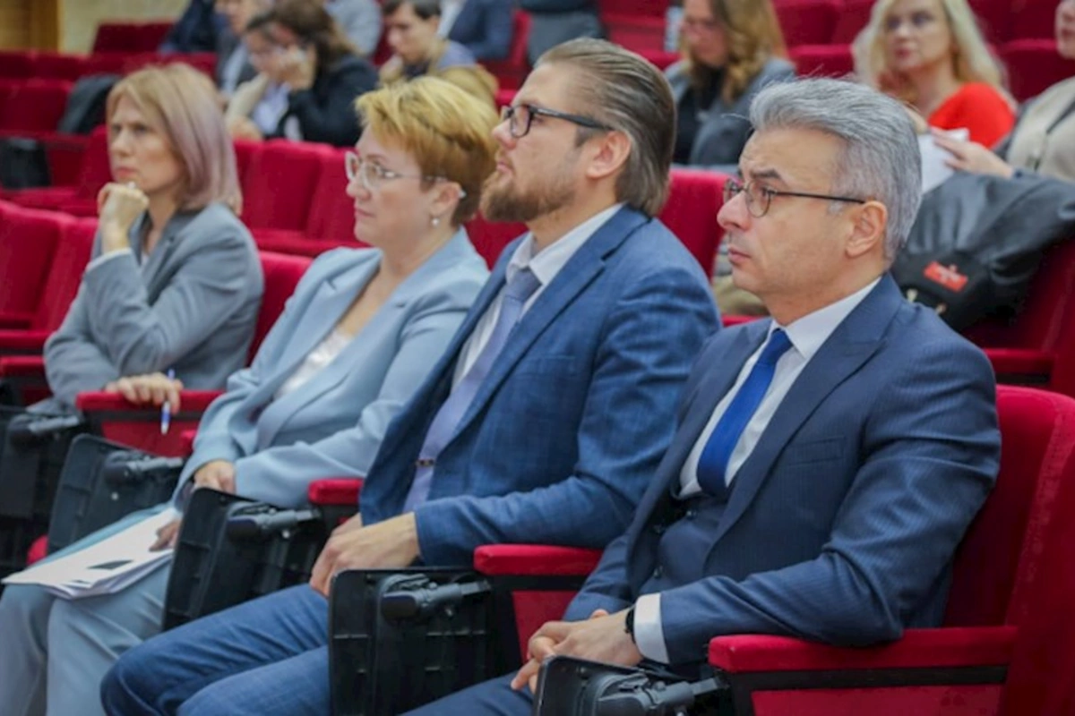 Həmyerlimiz Qırğız-Rusiya Slavyan Universitetində dekan təyin edilib — FOTOLAR