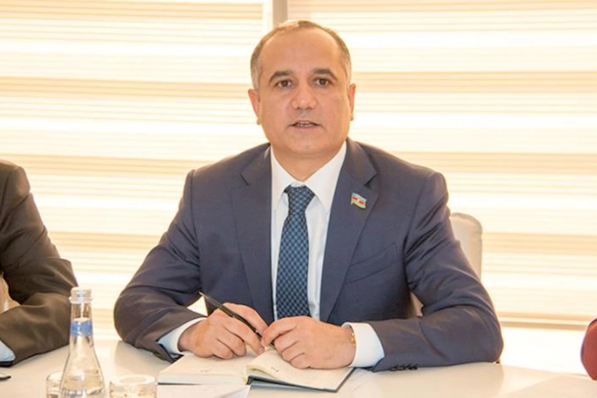 “Dövlət Suverenliyi Günü milli birliyin rəmzidir”