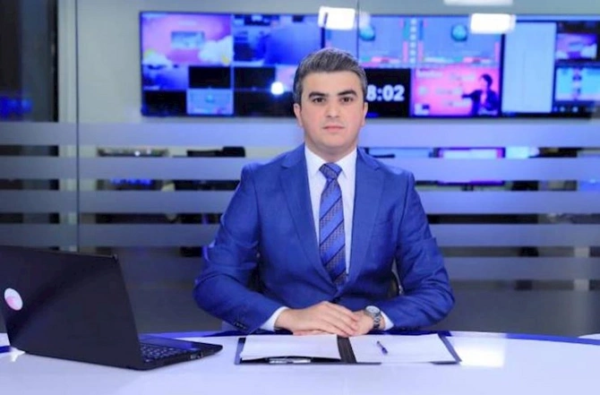 Tanınmış teleaparıcı bu dövlət qurumunda yeni vəzifəyə getdi — FOTO Tanınmış teleaparıcı bu dövlət qurumunda yeni vəzifəyə getdi — FOTO
