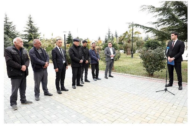 Bu dəfə sahibkarlarla görüşdə elm və din xadimlərinin müraciətləri dinlənildi — FOTOLAR