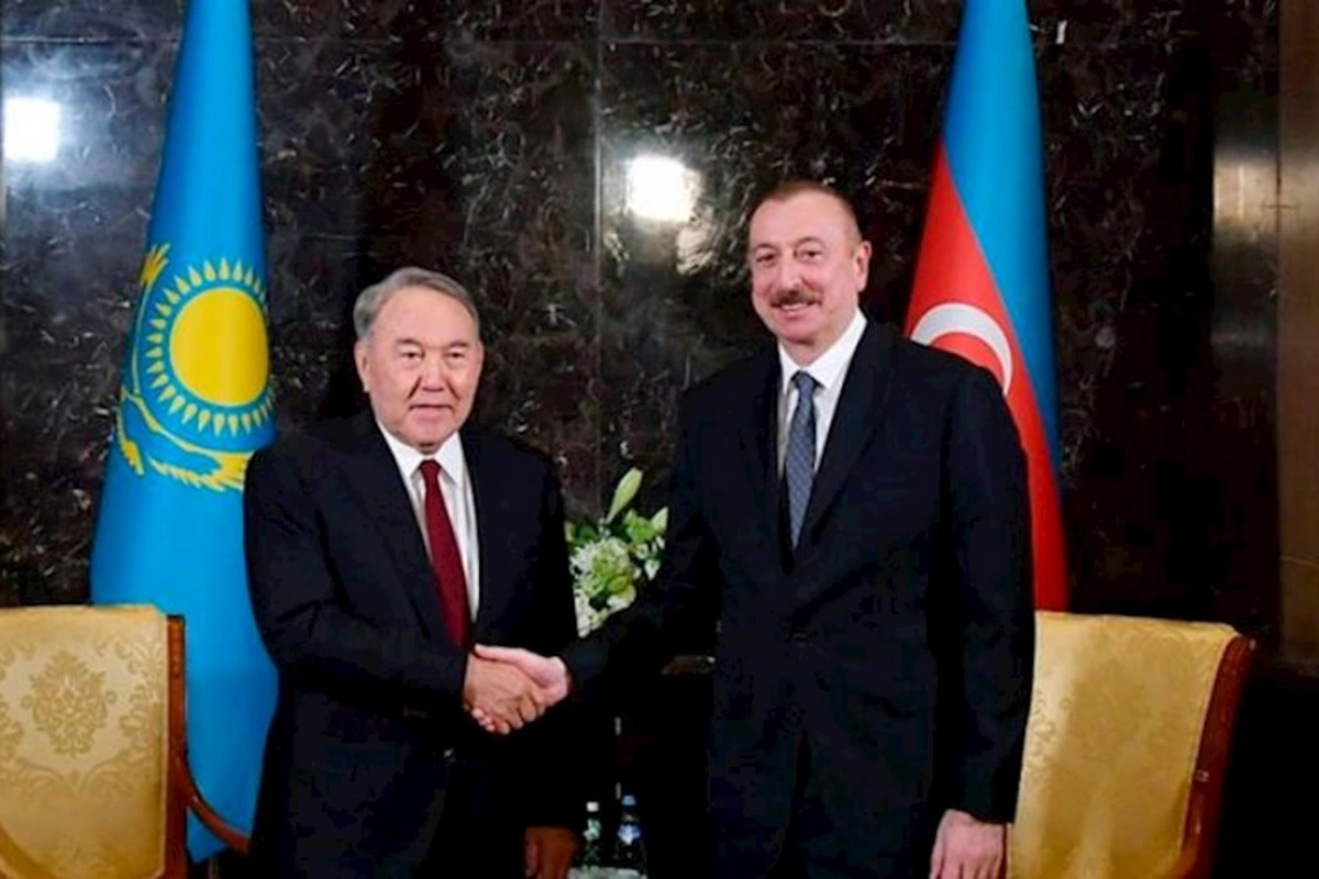 Nursultan Nazarbayev İlham Əliyevi təbrik etdi