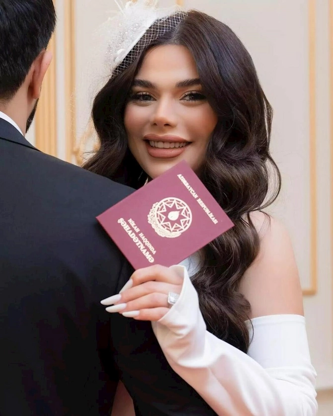 Aysun ikinci dəfə ailə qurdu — FOTOLAR Aysun ikinci dəfə ailə qurdu — FOTOLAR
