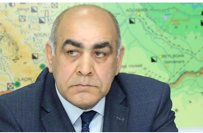 Nazir onu təqaüdə göndərdi — FOTO