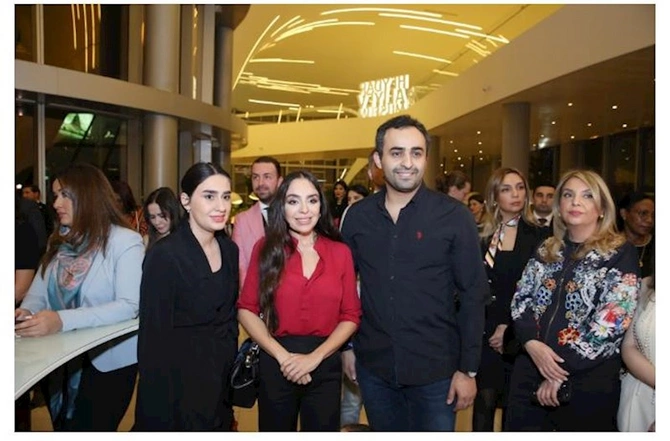 Heydər Əliyev Mərkəzində Kojo Marfonun sərgisinin açılışı — FOTOLAR Heydər Əliyev Mərkəzində Kojo Marfonun sərgisinin açılışı — FOTOLAR
