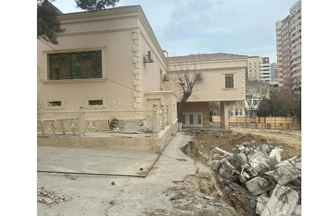 Milli Məclisin eks-deputatları məhkəmədə qarşı-qarşıya gəldilər — Obyekt DAVASI Milli Məclisin eks-deputatları məhkəmədə qarşı-qarşıya gəldilər — Obyekt DAVASI
