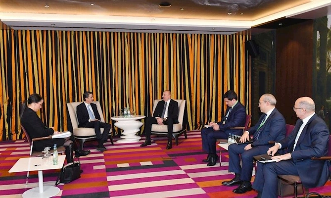 Prezident Münxendə ABŞ Prezidentinin xüsusi koordinatoru ilə görüşdü — FOTOLAR Prezident Münxendə ABŞ Prezidentinin xüsusi koordinatoru ilə görüşdü — FOTOLAR