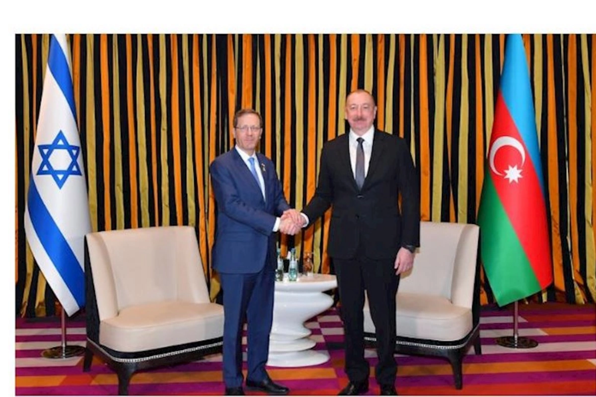 Prezident İlham Əliyev Münxendə israilli həmkarı ilə görüşüb