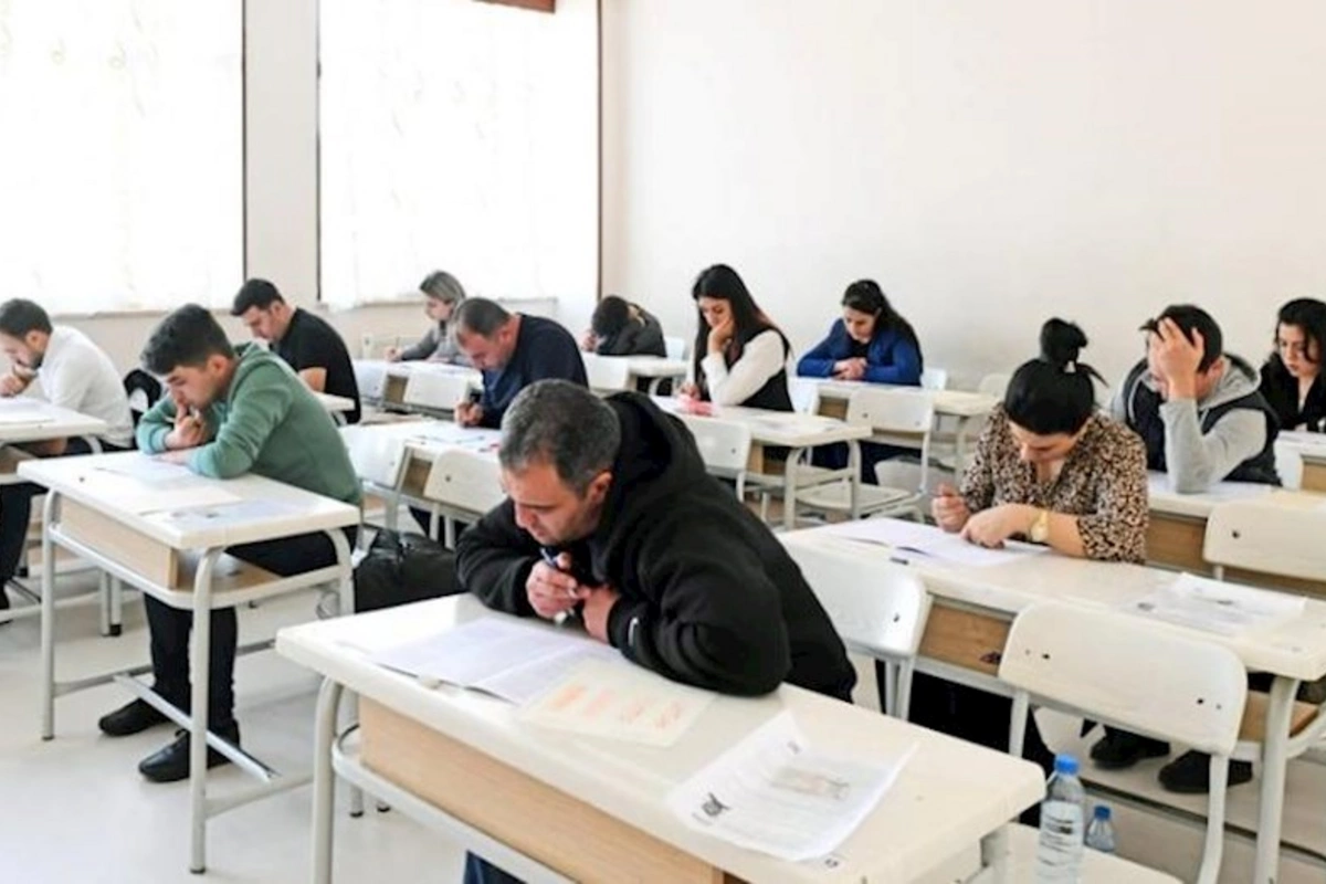 DİM 2 800-dək namizəd üçün dövlət qulluğu vəzifələri üzrə imtahan keçirib