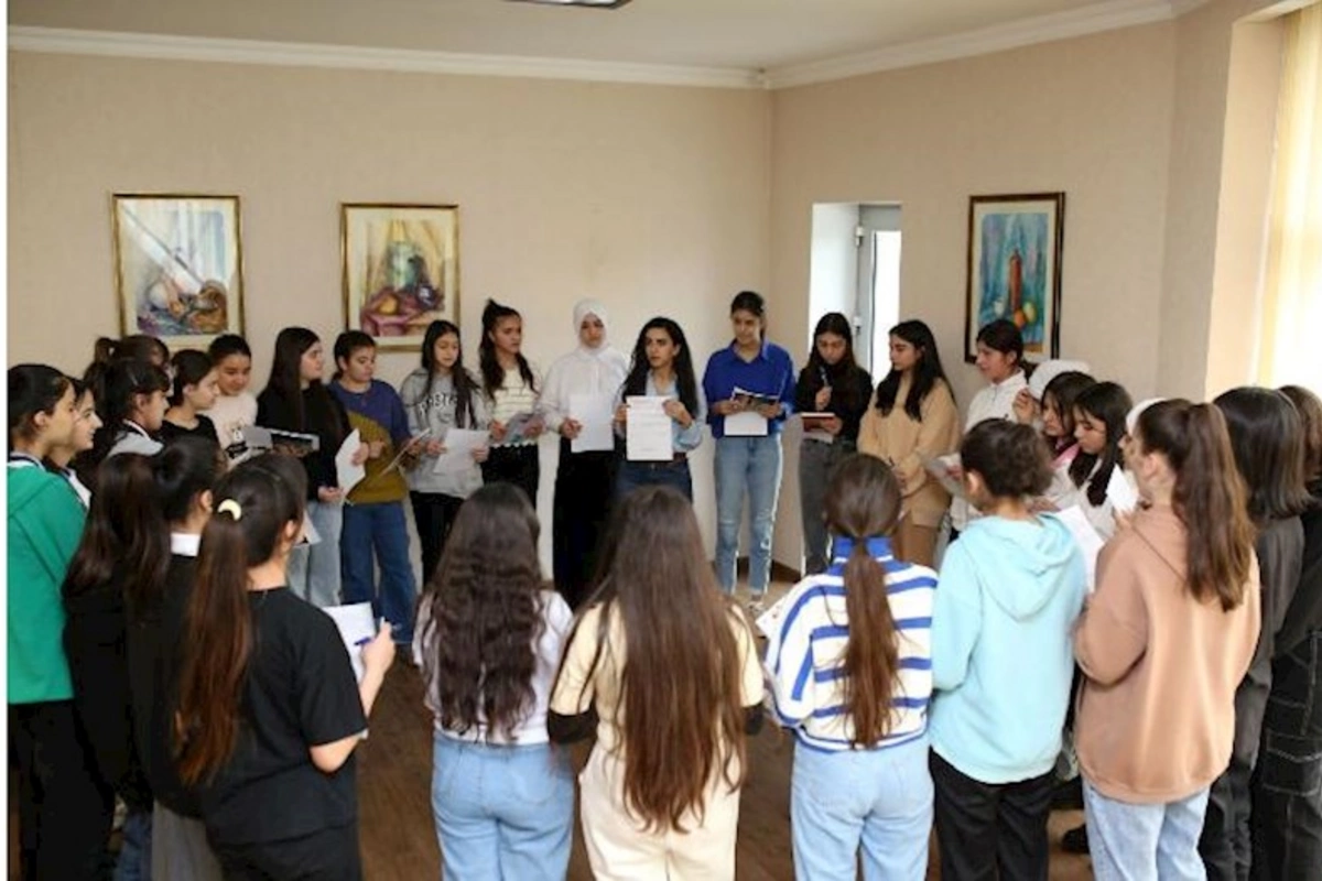Azəri Gənclər Alyansı “Erkən nigahlara yox!” layihəsini başa çatdırdı — FOTOLAR
