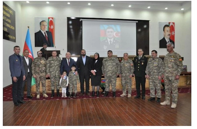 Şəhidimizin “Azərbaycan Bayrağı” ordeni övladına verildi — FOTOLAR