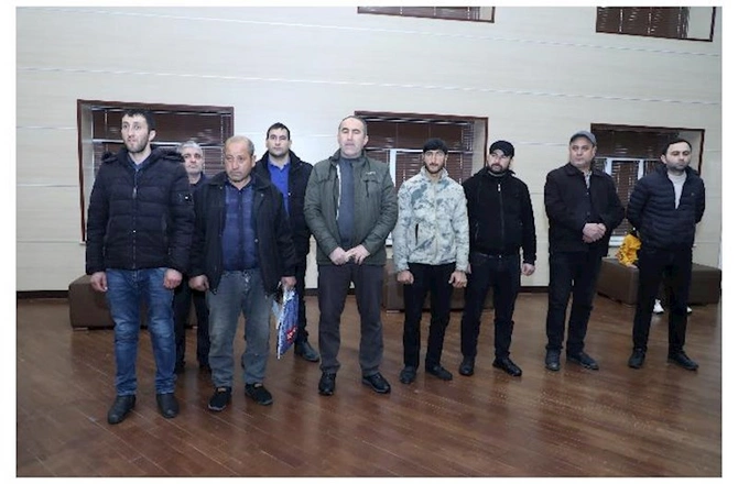 Səyyar qəbul otağı Şamaxı sahibkarları üçün təşkil olundu — FOTOLAR Səyyar qəbul otağı Şamaxı sahibkarları üçün təşkil olundu — FOTOLAR