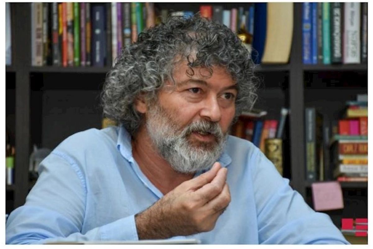 Sakinlər Şahbaz Xuduoğluya görə 102-yə zəng etdi — TƏFƏRRÜAT