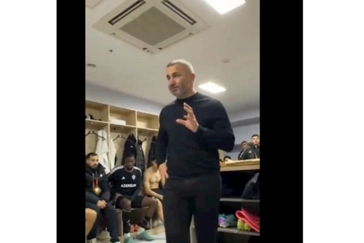Qələbədən sonra Qurban Qurbanovun futbolçularla söhbəti — VİDEO