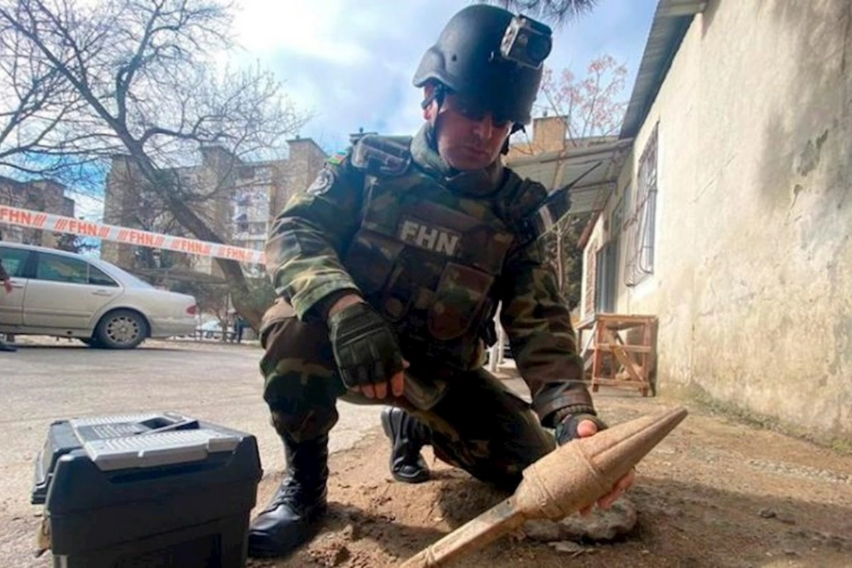 Bakıda döyüş tətbiqinə yararlı qumbara aşkarlanıb