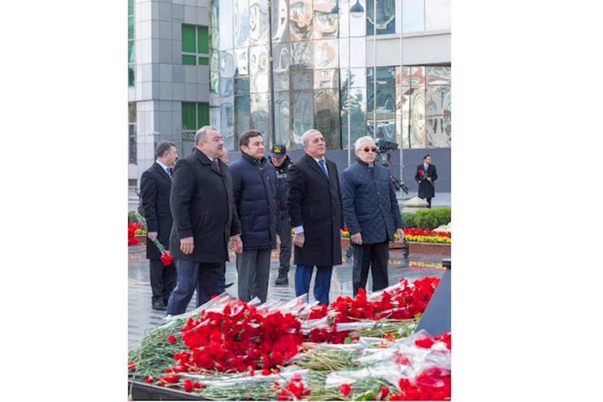 AZAL-ın kollektivi Xocalı qurbanlarının əziz xatirəsini ehtiramla yad edib