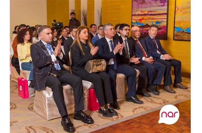 Ünsiyyət hər kəs üçün: İndi jest dilini öyrənmək daha rahat oldu — FOTOLAR