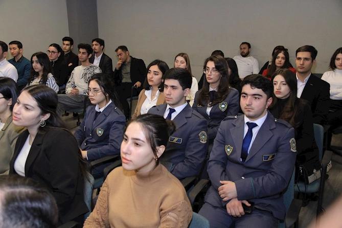 Hüquqşünas tələbələr üçün “Biz gələcəyin vəkilləriyik” adlı qış məktəbinin açılış mərasimi keçirilib — FOTOLAR