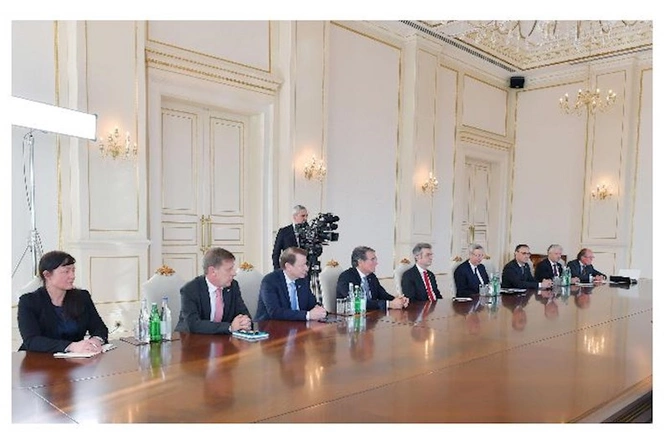 Prezident Alman İqtisadiyyatının Şərq Komitəsinin sədrini qəbul etdi — FOTOLAR (YENİLƏNİB)