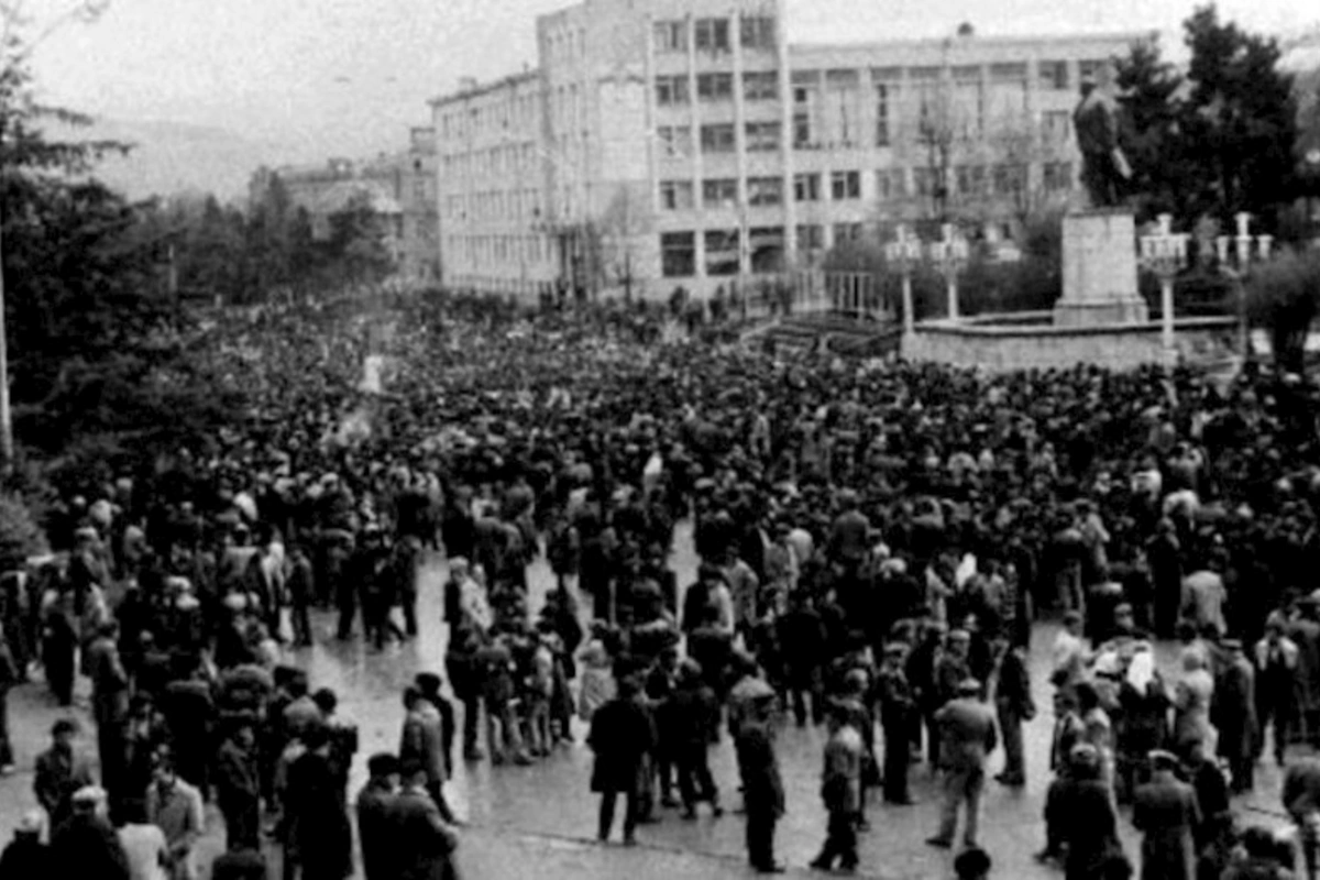 Ermənilərin təxribatı ilə törədilən Sumqayıt hadisələrindən 36 il ötür