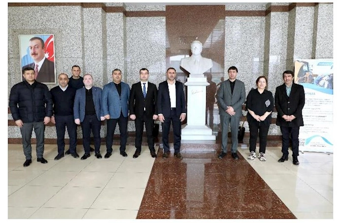 Cari ilin ilk görüşü — FOTOLAR