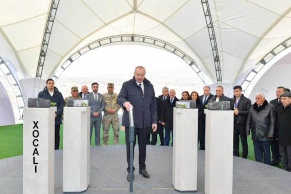 Xocalıda soyqırım qurbanlarının xatirəsini əbədiləşdirmək məqsədilə Memorial Kompleksin təməli qoyuldu