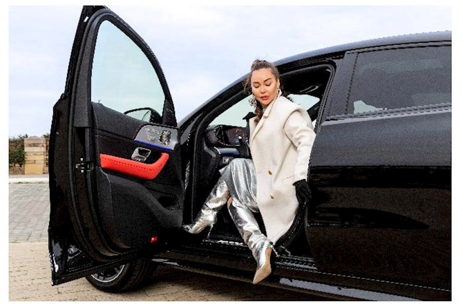 Milena Nəbiyevanın iştirakı ilə Mercedes-AMG GLE Coupe modelinin fotosessiyası Milena Nəbiyevanın iştirakı ilə Mercedes-AMG GLE Coupe modelinin fotosessiyası