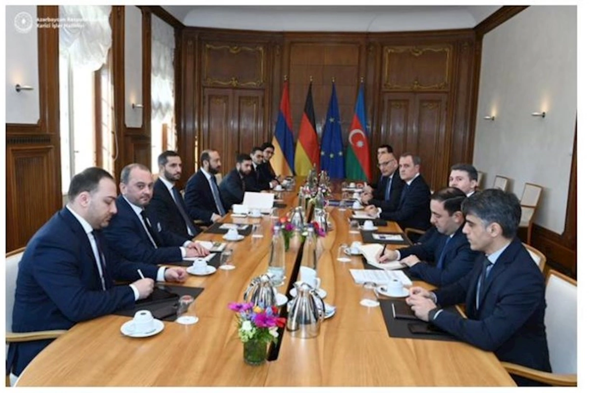 XİN başçılarının danışıqlarının ikinci günü: Sülh müzakirəsi