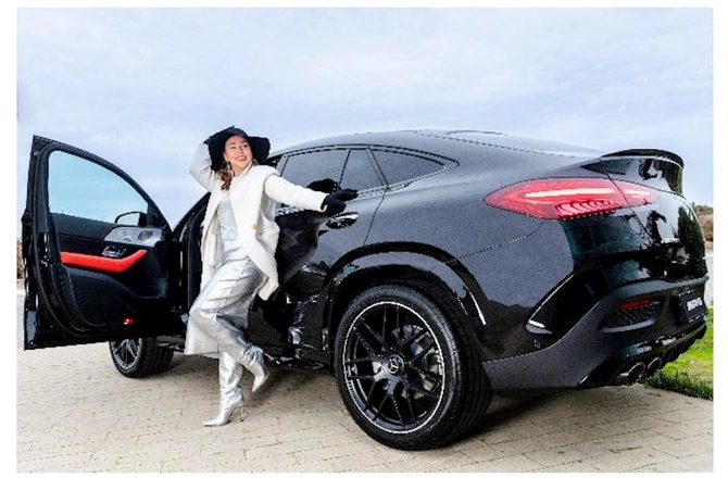 Milena Nəbiyevanın iştirakı ilə Mercedes-AMG GLE Coupe modelinin fotosessiyası Milena Nəbiyevanın iştirakı ilə Mercedes-AMG GLE Coupe modelinin fotosessiyası