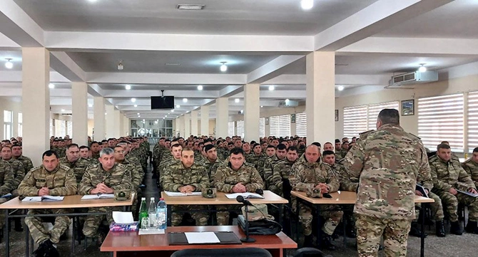 Hərbi qulluqçuların mənəvi-psixoloji hazırlığı daim yüksək səviyyədə saxlanılır Hərbi qulluqçuların mənəvi-psixoloji hazırlığı daim yüksək səviyyədə saxlanılır