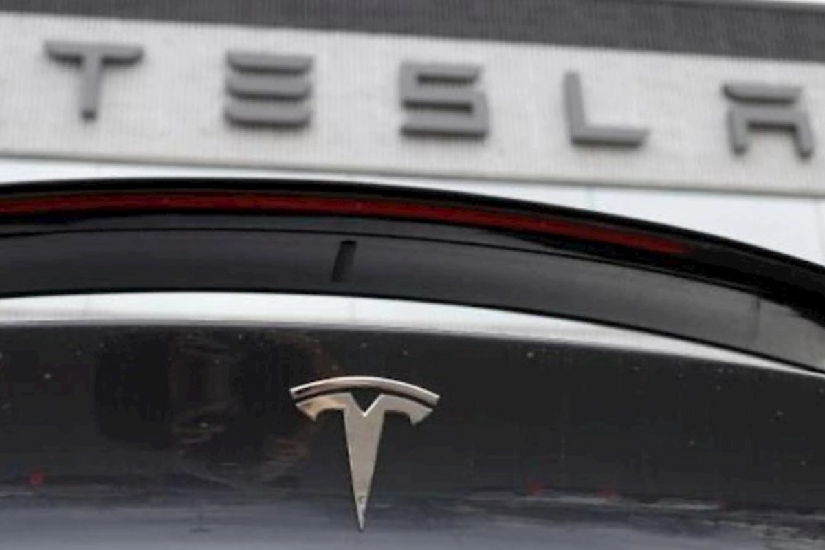 “Tesla” şirkətinə 1,5 milyon dollar cərimə kəsildi