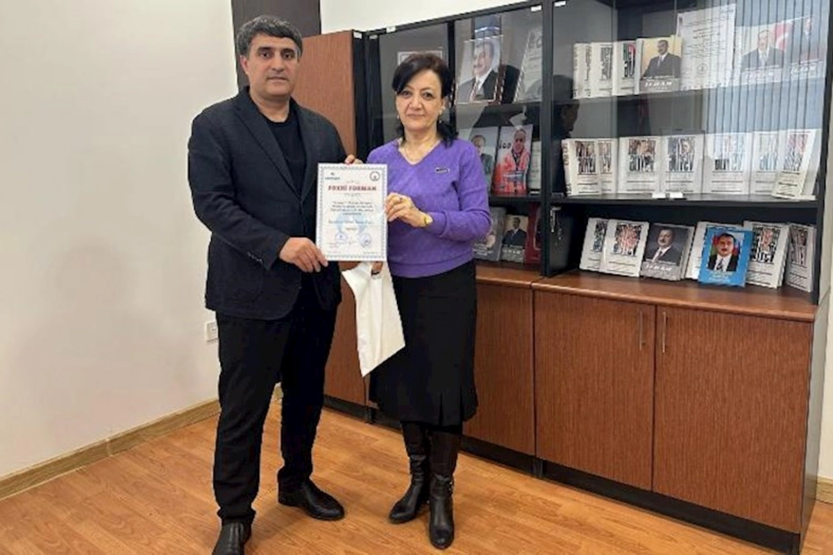 Ruslan Əliyev müharibə veteranının anasını təltif etdi — FOTO