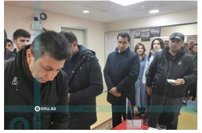 Hikmət Hacıyev səs verdi — FOTOLAR Hikmət Hacıyev səs verdi — FOTOLAR