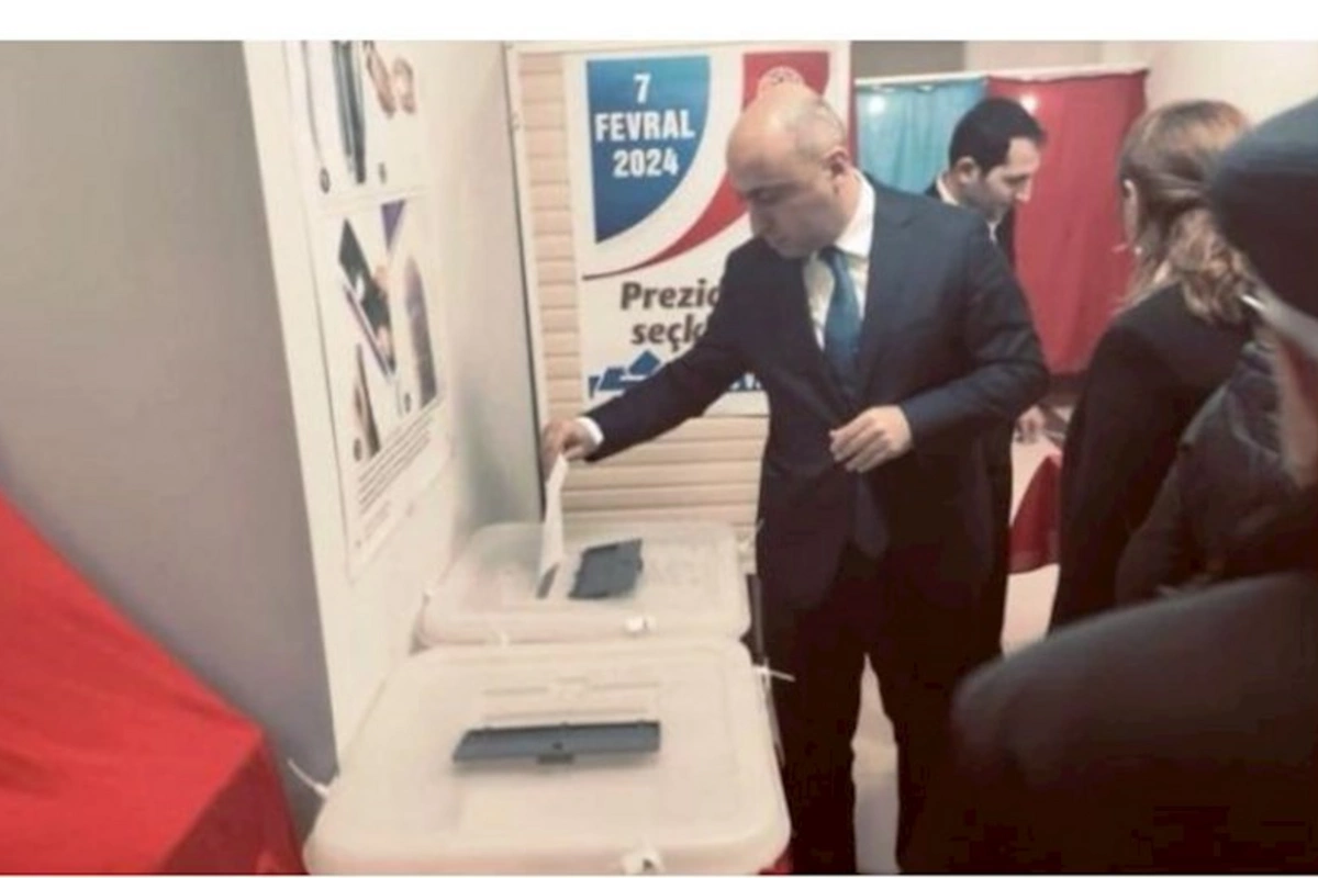 Emin Əmirullayev səs verdi — FOTO