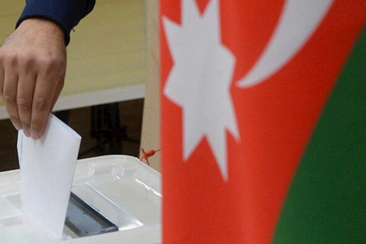Prezident seçkisi ilə bağlı bülletenlərin sayılmasına başlanıldı