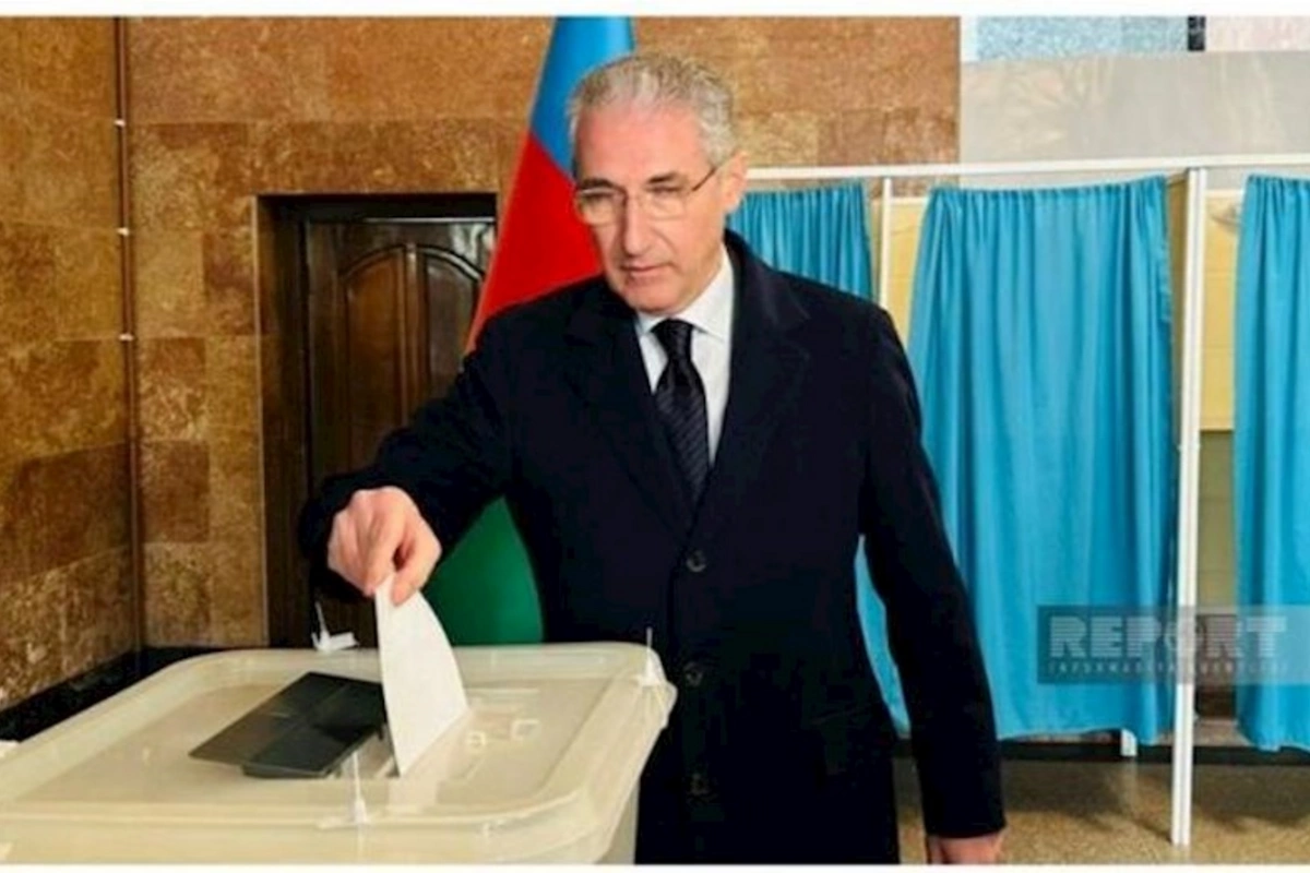 Muxtar Babayev səsvermə hüququndan istifadə etdi