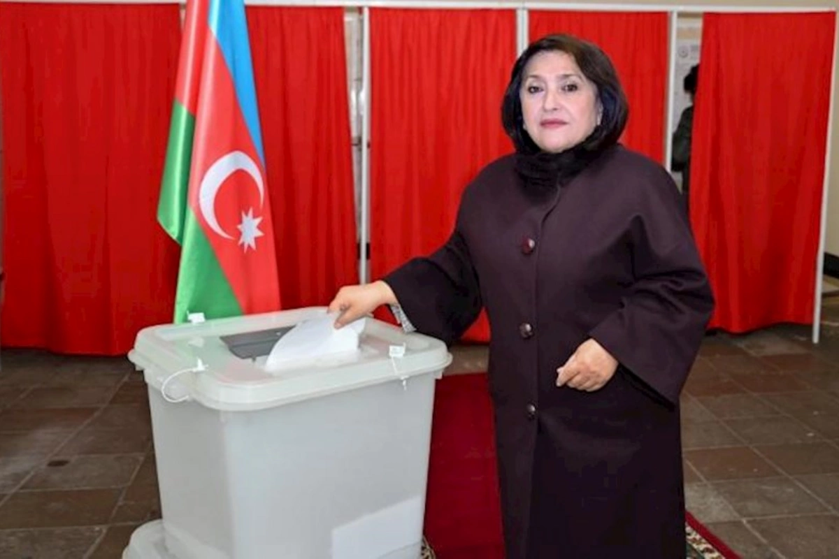 Sahibə Qafarova bu seçki məntəqəsində səs verdi — FOTOLAR