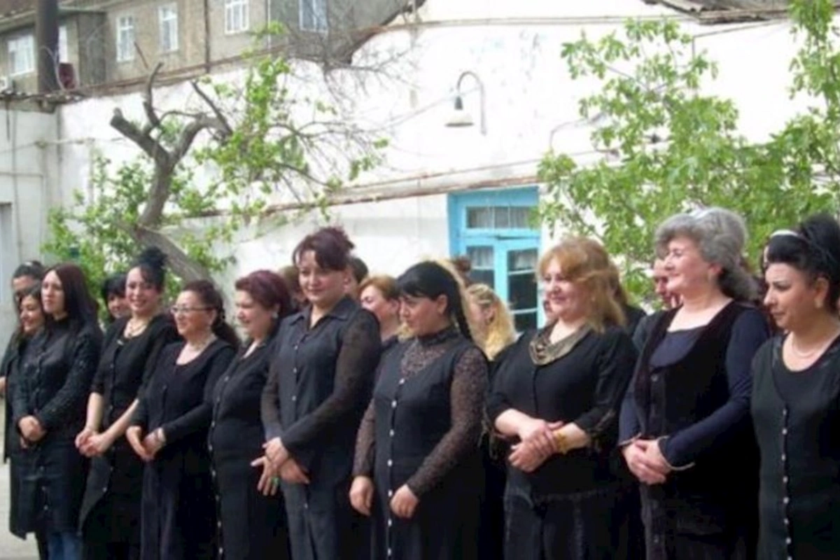 Qadın məhkumlar da səs verirlər