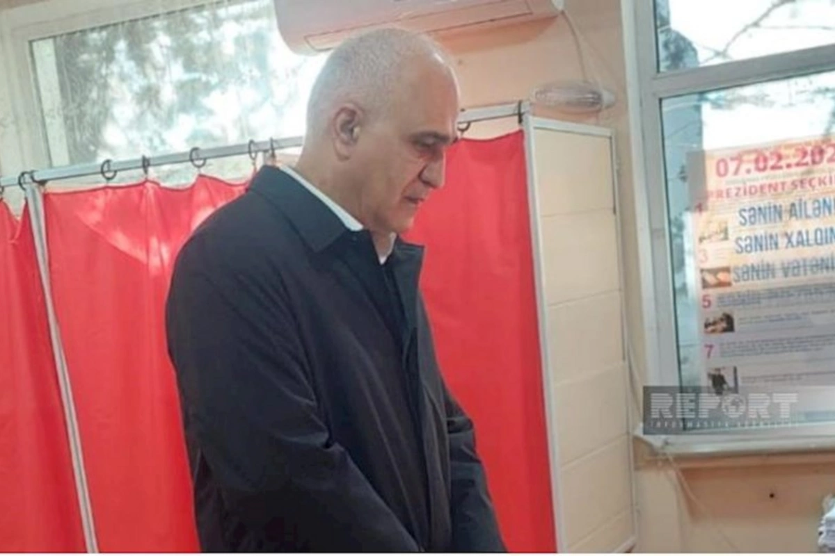 Şahin Mustafayev səsvermə hüququndan istifadə etdi