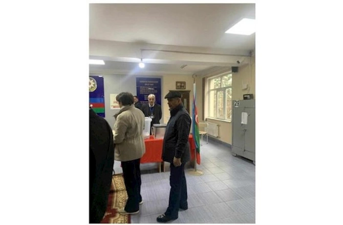 Zakir Həsənov səs verdi — FOTO