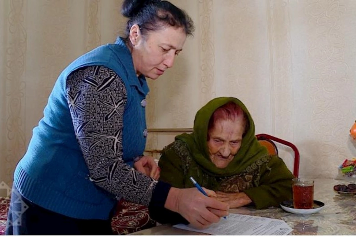 117 yaşlı Səyalı nənə: Azərbaycanın firavan gələcəyinə səs verdim