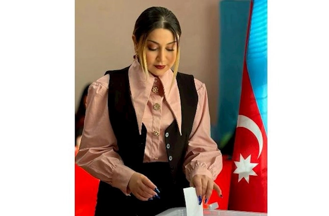 Məşhurlar da səsvermədə — FOTOLAR