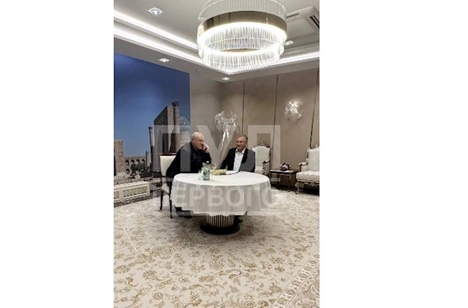 Lukaşenko və Mirziyoyevin Əliyevə zəng anı — FOTOLAR