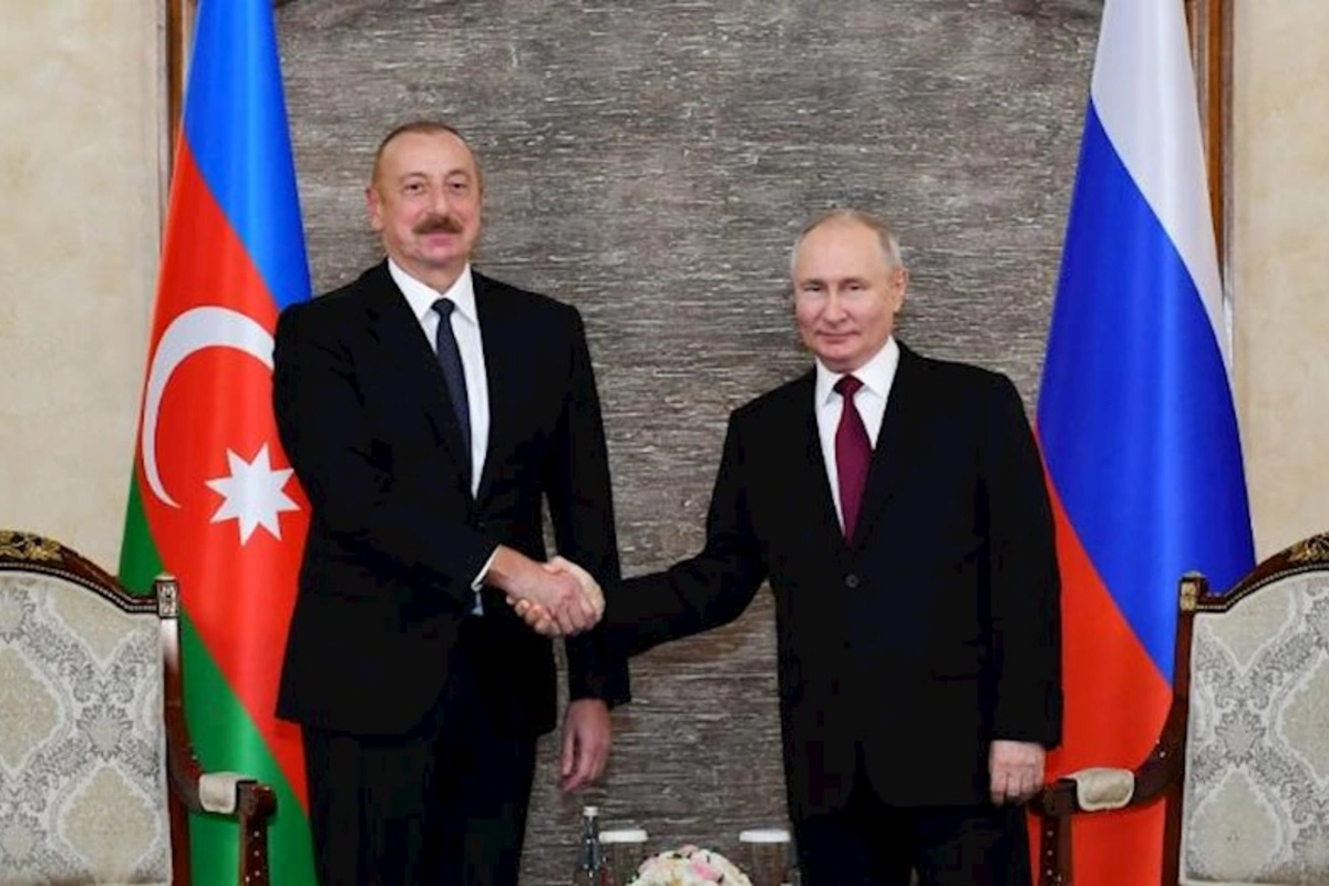 İlham Əliyev Putini təbrik etdi