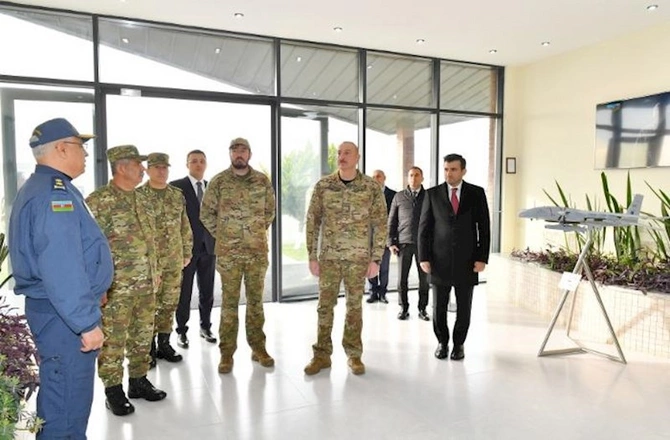 İlham Əliyev, Heydər Əliyev və Bayraktar... — FOTOLAR