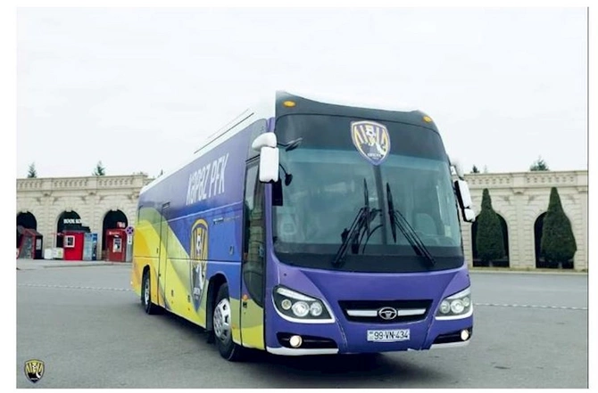Kəpəz yeni avtobus aldı — FOTOLAR Kəpəz yeni avtobus aldı — FOTOLAR